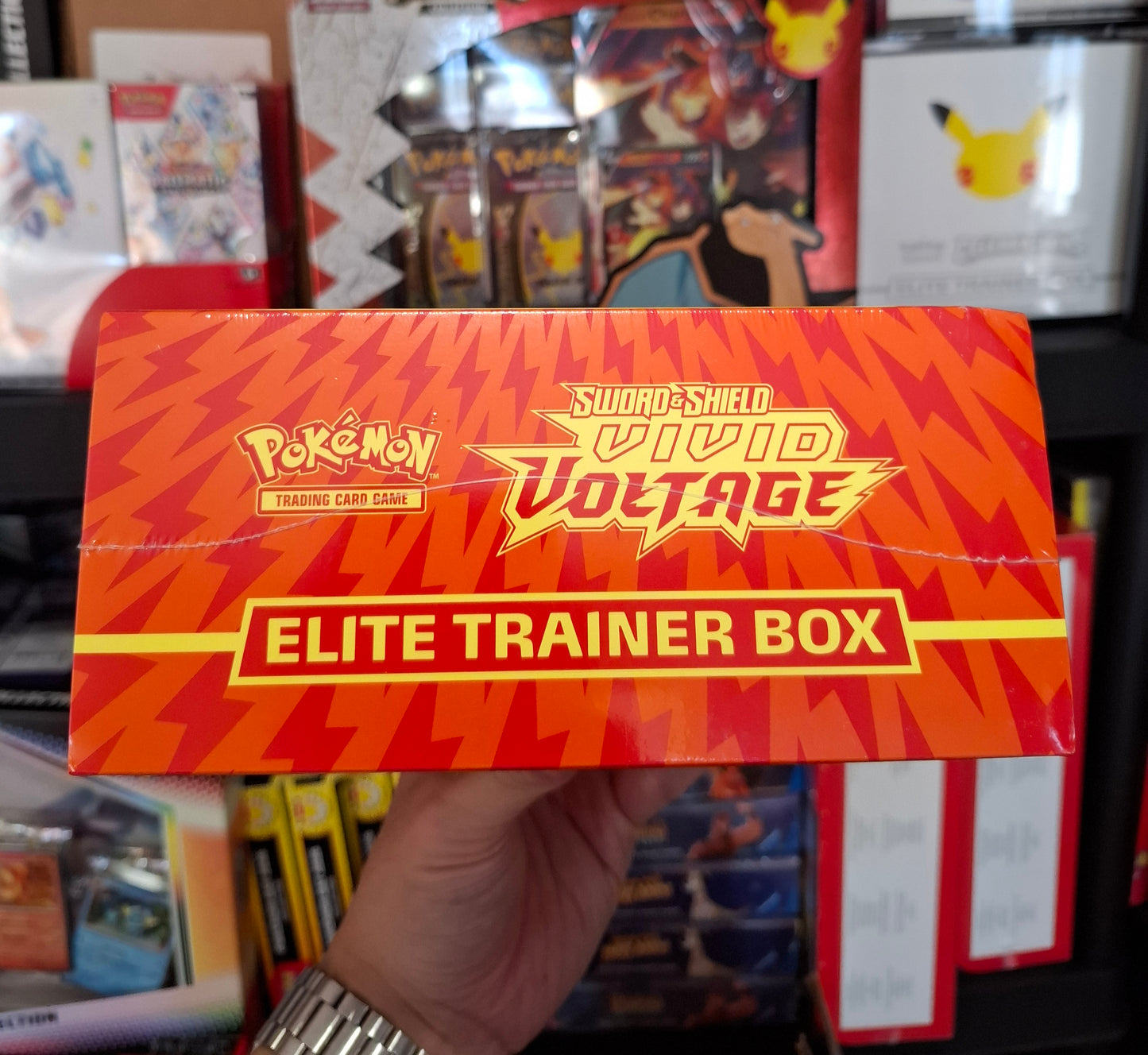 Vivid Voltage Elite Trainer Box (ETB)**