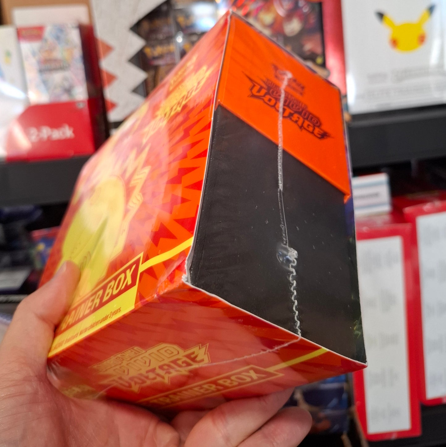 Vivid Voltage Elite Trainer Box (ETB)**